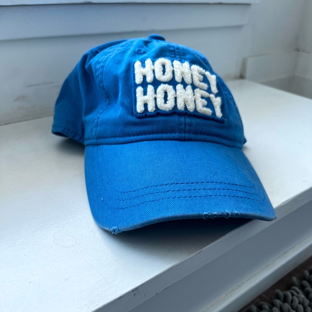 Adjustable hat